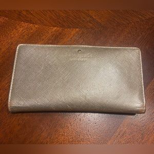 Kate Spade Medium Slim Compact Wallet